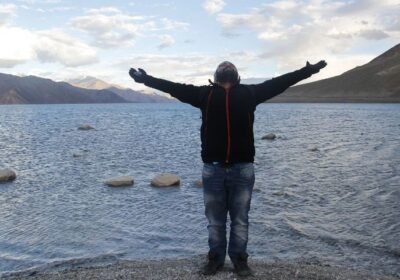 Stories from the Road : 50 Shades of Blue