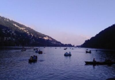 When in Nainital – Eat, Walk and Stare at Lake