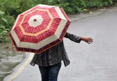 Experience the magic of Rain: Travel !